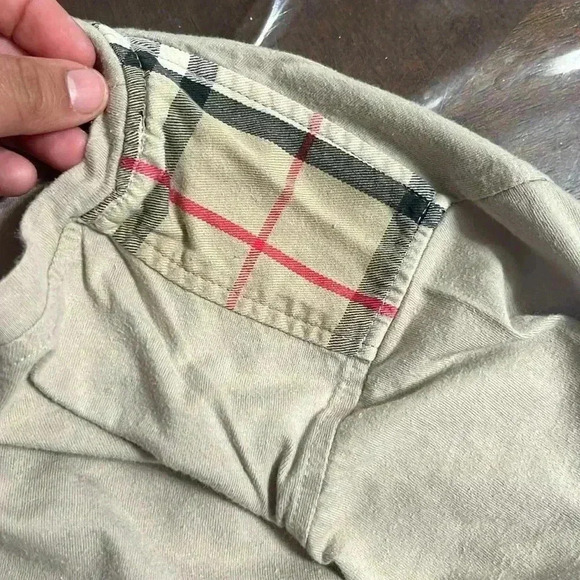 Burberry shirt - Picture 6 of 7